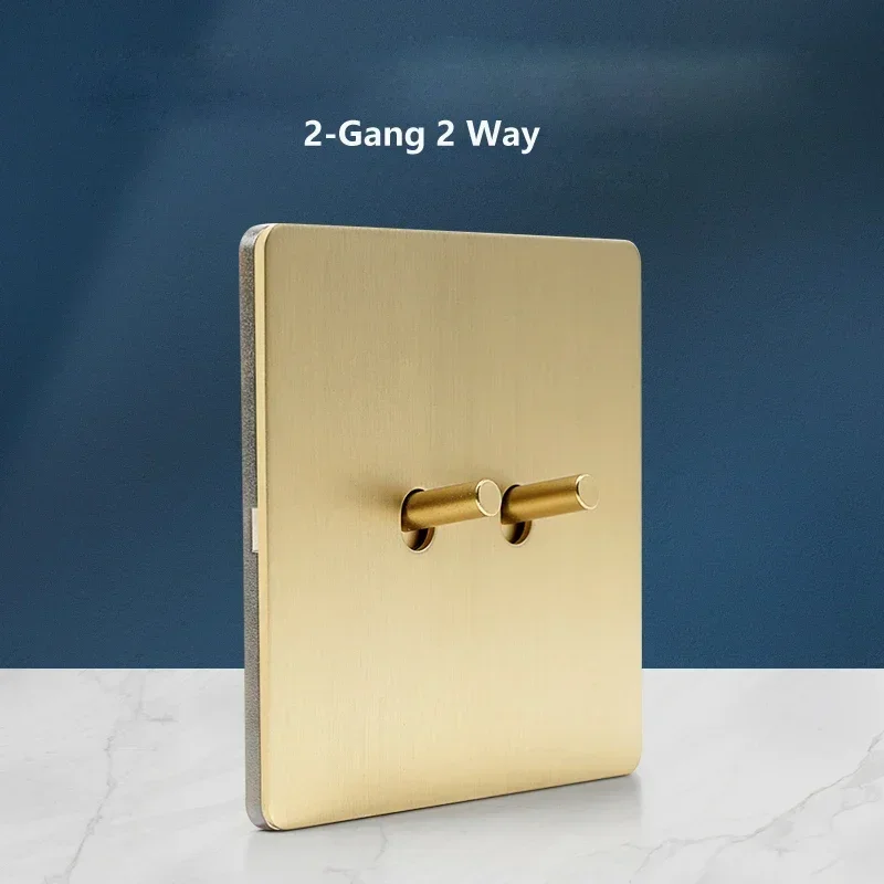 Home Improvement Years - Goldene Edelstahl-Panel-Wandleuchte, 1–4 Gang, 2-Wege-Kippschalter, EU-Buchse